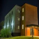 Clifton Hill Hideaway 3B - Two Bedroom Condo